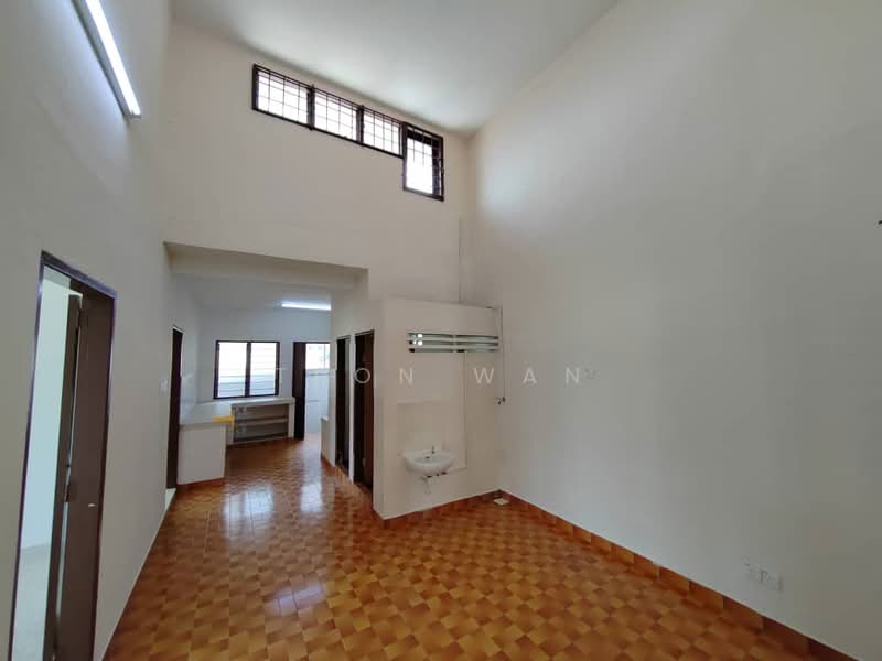 1sty Petaling Jaya Seksyen 4 Jalan Assunta Corner House untuk Untuk Disewa - RM 2,699 /bulan, Mac 2026 - Interior - PropertyGuru.com.my