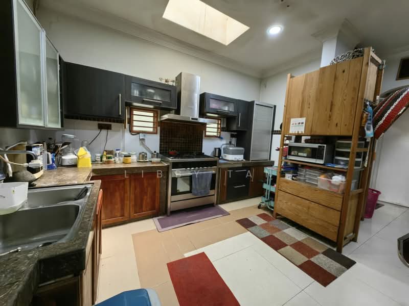 Semi-Detached House for Sale in Gombak (Selangor) - Libby Tan - Kitchen - PropertyGuru.com.my