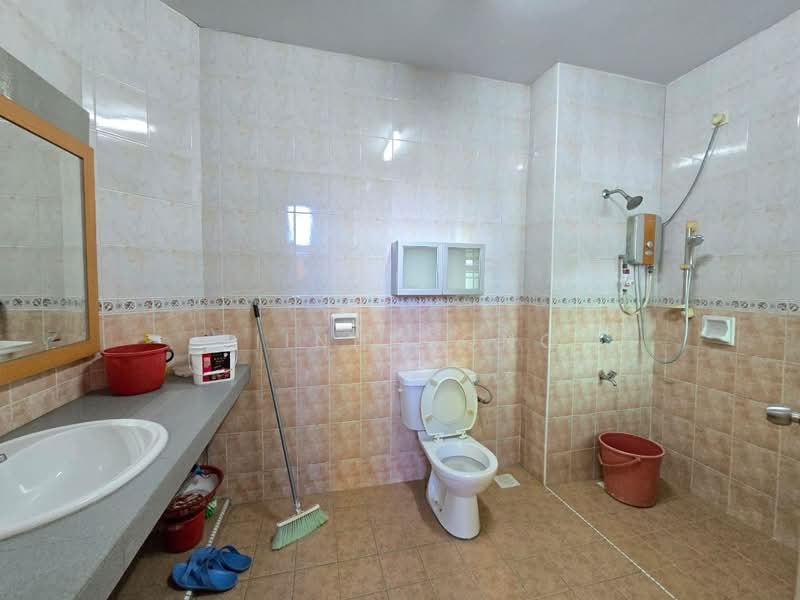 2-storey Terraced House for Sale in Taman Impian Emas (Skudai) - JiinHo Ong - Bathroom - PropertyGuru.com.my