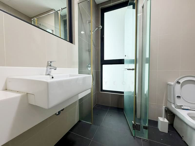 Condominium for Sale at The LIGHT COLLECTION II - Allen Yeoh - Bathroom - PropertyGuru.com.my