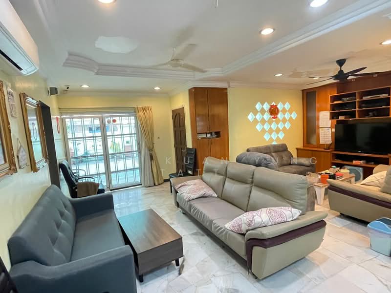 (Corner terrace house) USJ 1 untuk Untuk Disewa - RM 3,280 /bulan, Mac 2026 - Living Room - PropertyGuru.com.my