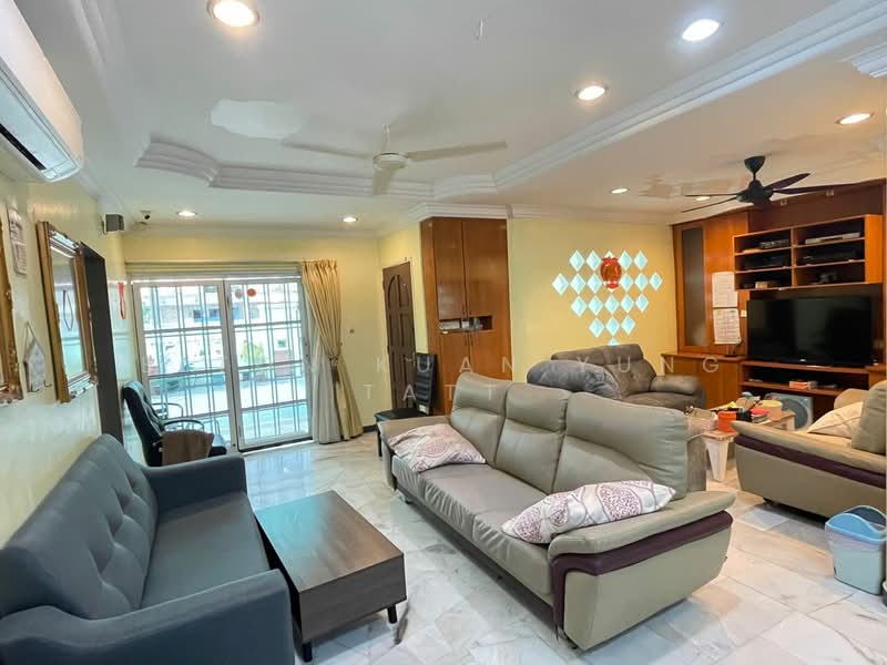 (Corner terrace house) USJ 1 untuk Untuk Disewa - RM 3,280 /bulan, Mac 2026 - Living Room - PropertyGuru.com.my