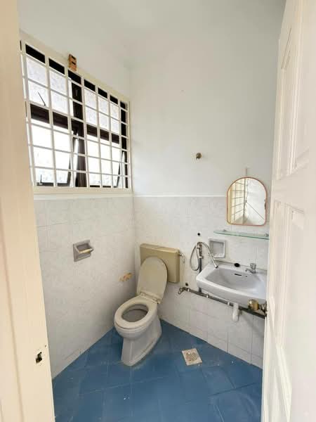 Taman Desa Cemerlang untuk Untuk Dijual - RM 638,000, Mac 2026 - Bathroom - PropertyGuru.com.my