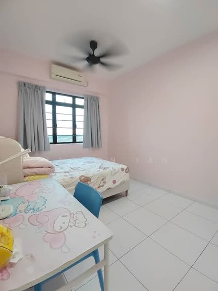 Condominium for Rent at Sky Oasis Residence (Pangsapuri Oasis 1) - Jaslyn Tan - Bedroom - PropertyGuru.com.my