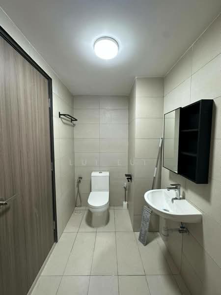 Servis Apartment untuk Disewa di Vista Tiara (MBW Bay) - Lui Lui - Bathroom - PropertyGuru.com.my