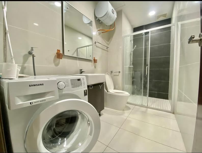 Condominium for Rent at Amberside @ Country Garden Danga Bay - Wendy Kui - Bathroom - PropertyGuru.com.my