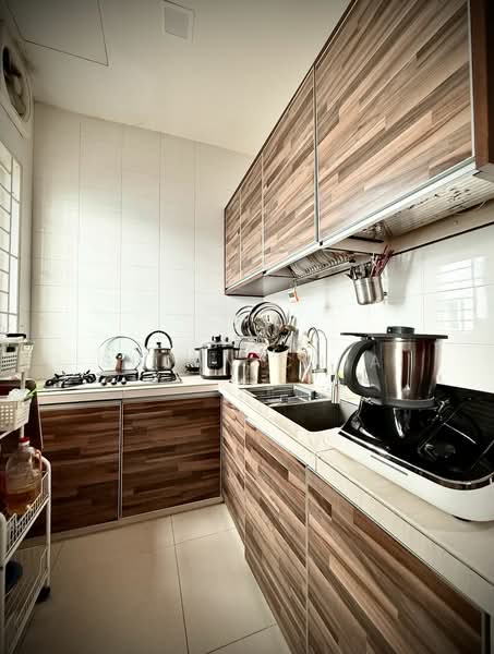 3-storey Terraced House for Sale in Tanjung Bungah (Penang) - Susan Chia - Kitchen - PropertyGuru.com.my