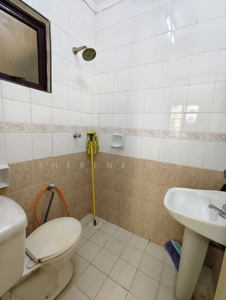2-storey Terraced House for Sale in Taman Puchong Prima (Puchong) - Sherene Goh - Bathroom - PropertyGuru.com.my