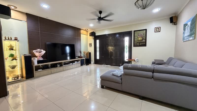 Rumah Berkembar untuk Dijual di Kemuning Utama Permai (Shah Alam) - Anjoe Tang - Living Room - PropertyGuru.com.my