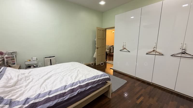 Rumah Berkembar untuk Dijual di Kemuning Utama Permai (Shah Alam) - Anjoe Tang - Bedroom - PropertyGuru.com.my