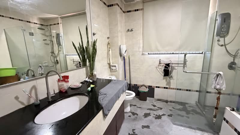 Rumah Berkembar untuk Dijual di Kemuning Utama Permai (Shah Alam) - Anjoe Tang - Bathroom - PropertyGuru.com.my