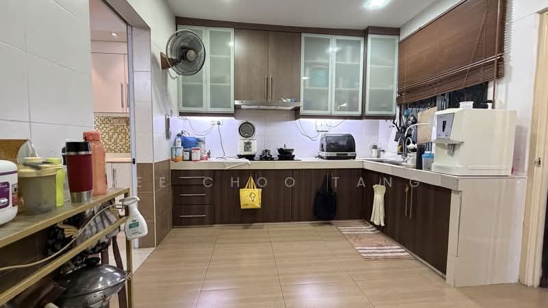 Rumah Berkembar untuk Dijual di Kemuning Utama Permai (Shah Alam) - Anjoe Tang - Kitchen - PropertyGuru.com.my