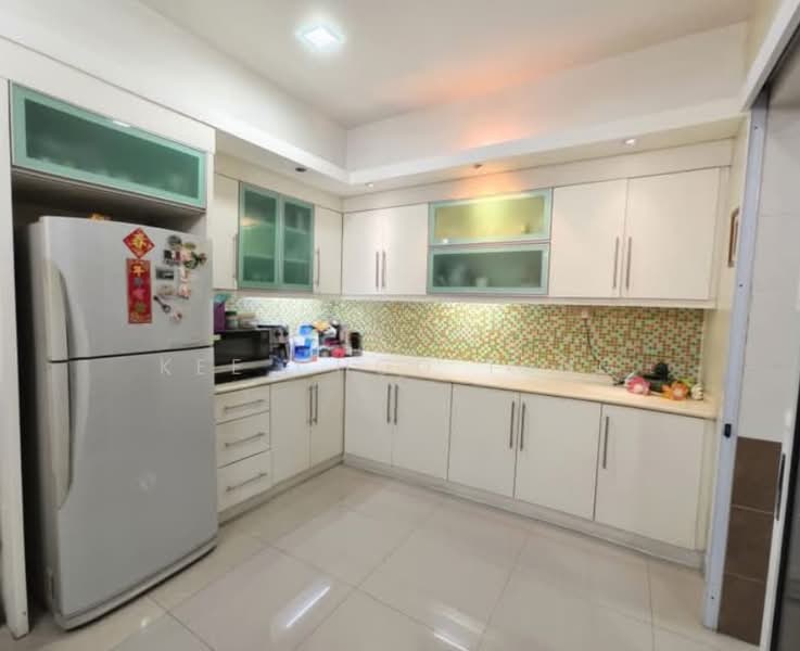 Rumah Berkembar untuk Dijual di Kemuning Utama Permai (Shah Alam) - Anjoe Tang - Kitchen - PropertyGuru.com.my