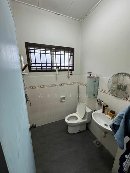 2-storey Terraced House for Sale in Taman Setia Indah (Tebrau) - Win Tan - Bathroom - PropertyGuru.com.my
