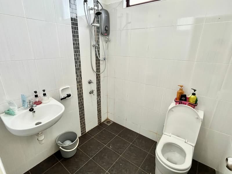 Terraced House for Sale in Skudai (Johor) - Max Keng - Bathroom - PropertyGuru.com.my