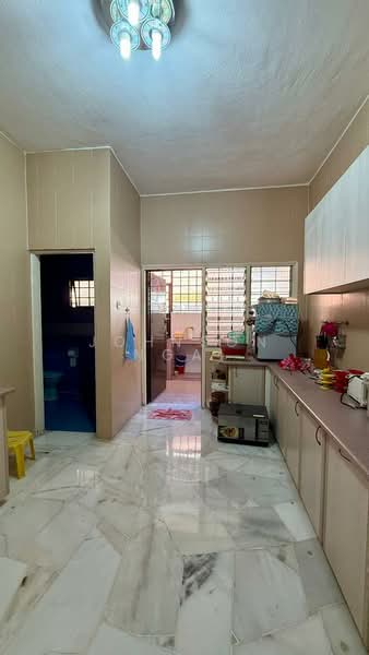 Terraced House for Sale in Bandar Sungai Long (Selangor) - Johnson Ngai - Kitchen - PropertyGuru.com.my