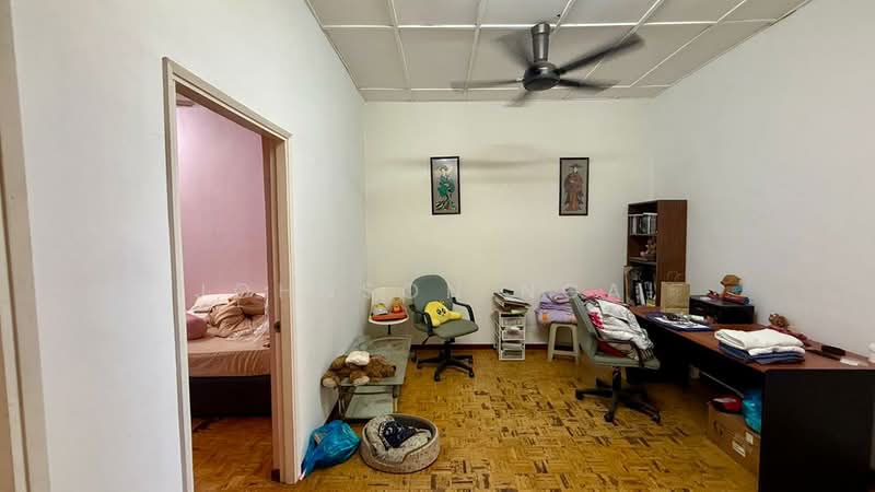 Terraced House for Sale in Bandar Sungai Long (Selangor) - Johnson Ngai - Study - PropertyGuru.com.my