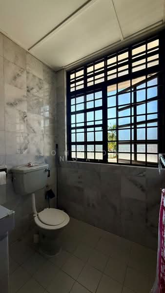 Terraced House for Sale in Bandar Sungai Long (Selangor) - Johnson Ngai - Bathroom - PropertyGuru.com.my