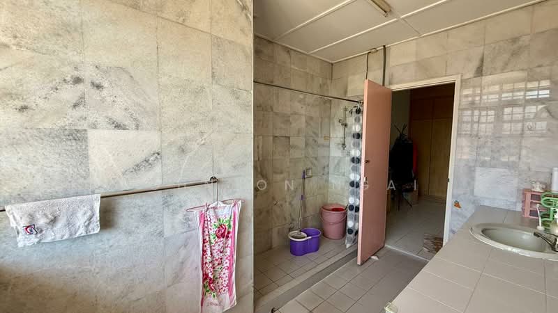 Terraced House for Sale in Bandar Sungai Long (Selangor) - Johnson Ngai - Bathroom - PropertyGuru.com.my