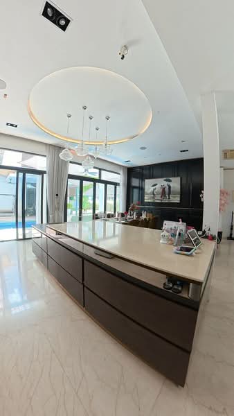 Bungalow for Sale in Puchong (Selangor) - Heren Kong Min Fang - Living Room - PropertyGuru.com.my