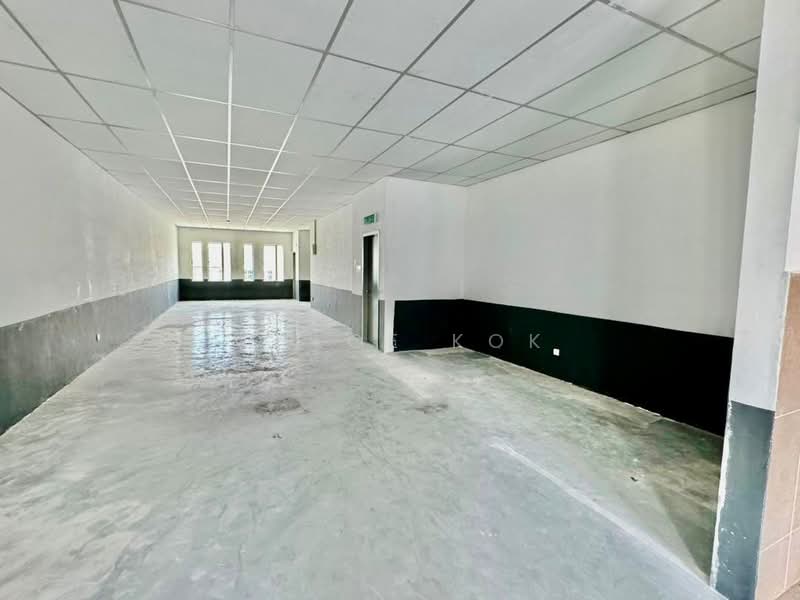 Shop for Sale in Bukit Beruntung (Selangor) - Chloe Kok - Interior - PropertyGuru.com.my