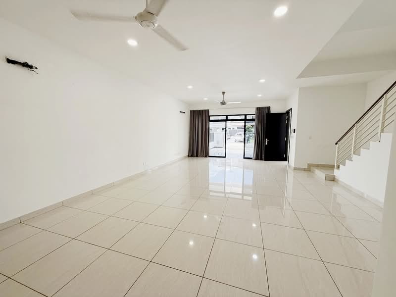 2-storey Terraced House for Sale in Horizon Hills (Iskandar Puteri (Nusajaya)) - Serene Low - Living Room - PropertyGuru.com.my