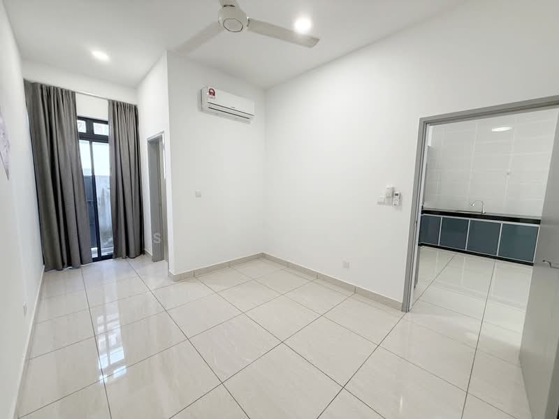 2-storey Terraced House for Sale in Horizon Hills (Iskandar Puteri (Nusajaya)) - Serene Low - Living Room - PropertyGuru.com.my