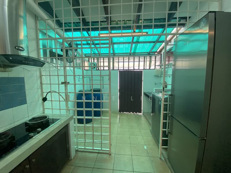 2-storey Terraced House for Sale in Bandar Sri Damansara (Selangor) - Wennie Liew - Kitchen - PropertyGuru.com.my