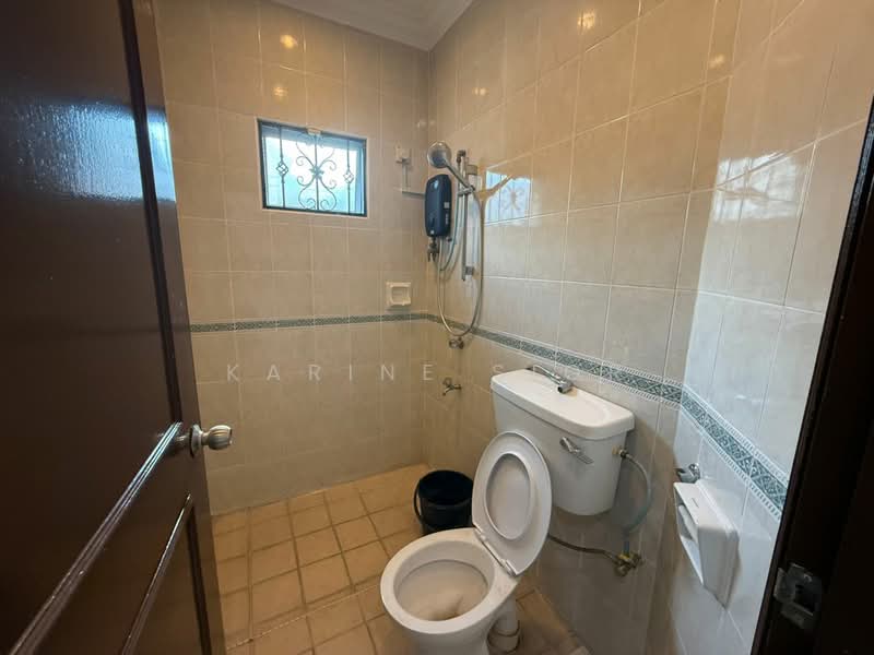 Taman Impian Emas untuk Untuk Disewa - RM 2,500 /bulan, Mac 2026 - Bathroom - PropertyGuru.com.my