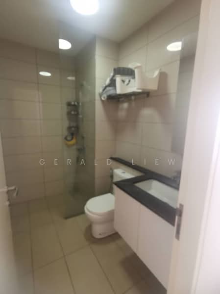 Service Residence for Sale at The Park Sky Residence - Gerald Liew - Bathroom - PropertyGuru.com.my