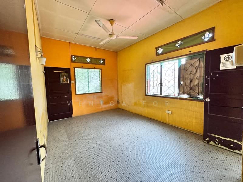 Commercial Bungalow for Rent in Taman Melodies (Johor Bahru) - Venica For - Living Room - PropertyGuru.com.my