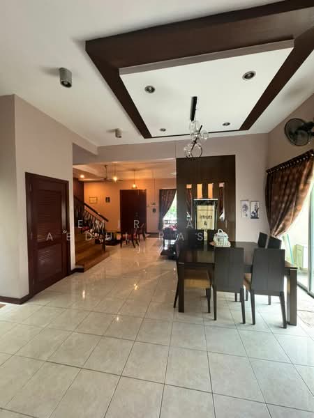 Semi-Detached House for Sale in Setia Eco Park (Setia Alam) - Emir Zaki Abdul Rashid - Living Room - PropertyGuru.com.my