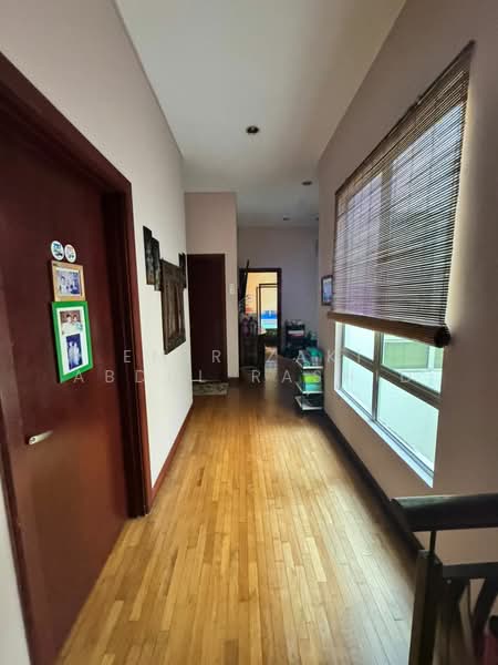 Semi-Detached House for Sale in Setia Eco Park (Setia Alam) - Emir Zaki Abdul Rashid - Corridor - PropertyGuru.com.my