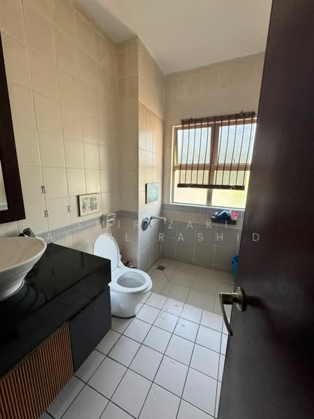 Semi-Detached House for Sale in Setia Eco Park (Setia Alam) - Emir Zaki Abdul Rashid - Bathroom - PropertyGuru.com.my