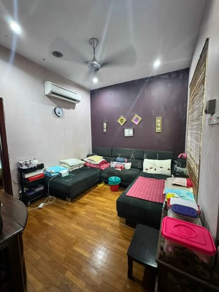 Semi-Detached House for Sale in Setia Eco Park (Setia Alam) - Emir Zaki Abdul Rashid - Living Room - PropertyGuru.com.my