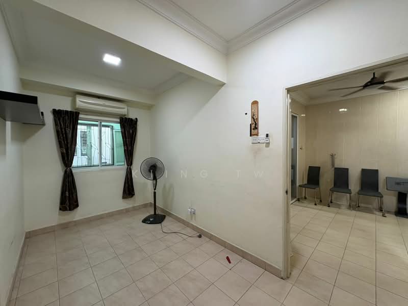 Terraced House for Sale in Laman Rimbunan (Kepong) - Kiing TW - Living Room - PropertyGuru.com.my