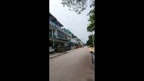 Rumah Berkembar untuk Dijual di Ampang (Selangor) - Solha Binti Mohd Yusoff - PropertyGuru.com.my