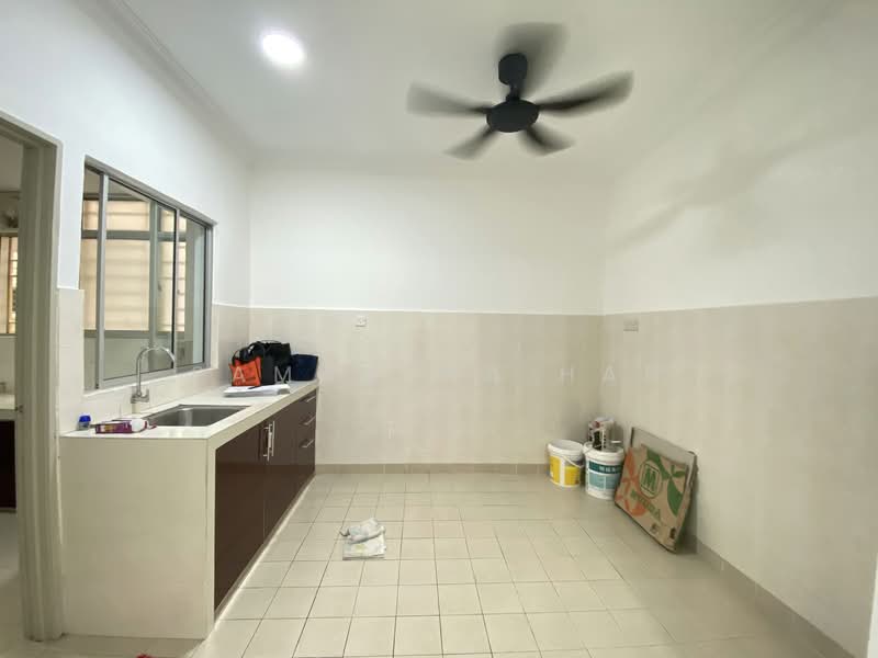 Condominium for Sale at Kinrara Mas - Samantha Han - Kitchen - PropertyGuru.com.my