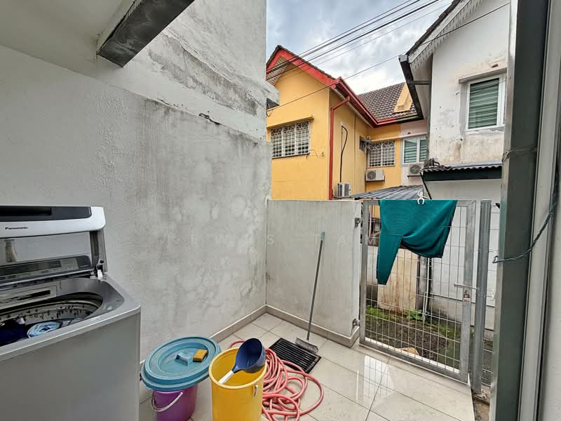 2-storey Terraced House for Sale in Sri Petaling (Kuala Lumpur) - Lewis Tam - Exterior - PropertyGuru.com.my