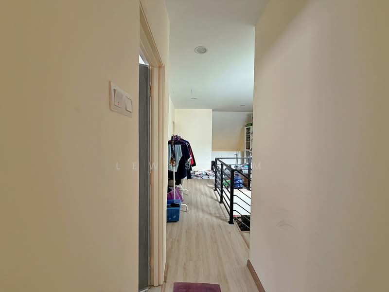 2-storey Terraced House for Sale in Sri Petaling (Kuala Lumpur) - Lewis Tam - Corridor - PropertyGuru.com.my