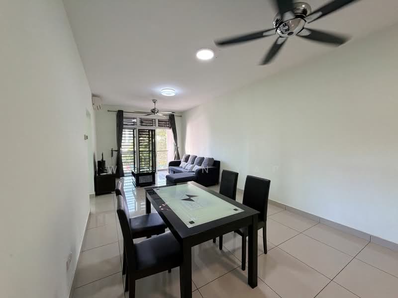 East Bay (Seri Bayan) untuk Untuk Disewa - RM 1,800 /bulan, Mac 2026 - Living Room - PropertyGuru.com.my