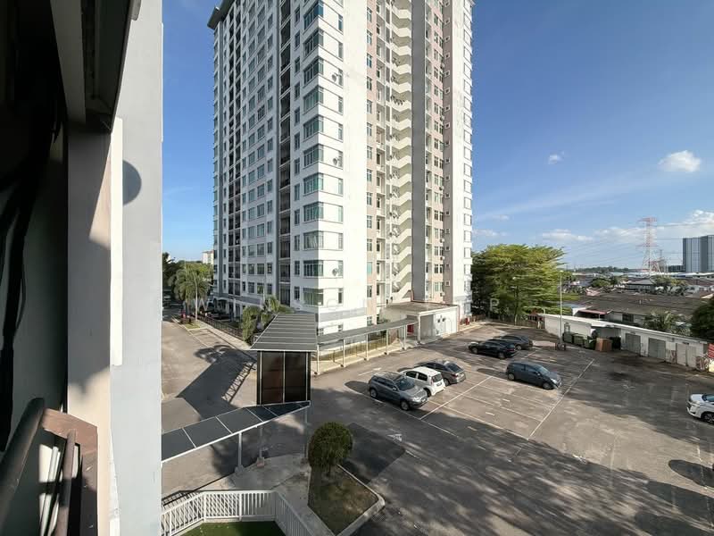 East Bay (Seri Bayan) untuk Untuk Disewa - RM 1,800 /bulan, Mac 2026 - Exterior - PropertyGuru.com.my