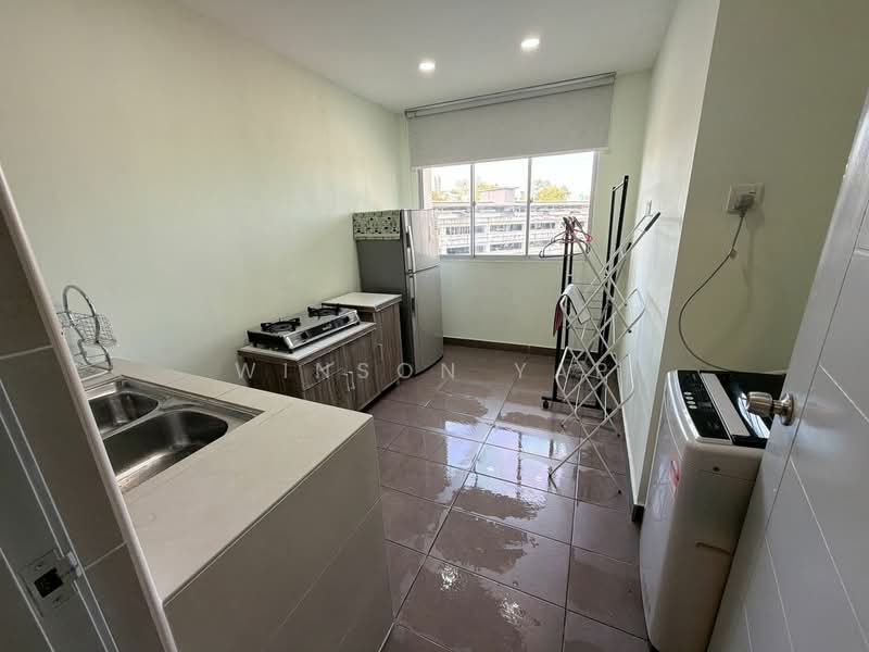 East Bay (Seri Bayan) untuk Untuk Disewa - RM 1,800 /bulan, Mac 2026 - Kitchen - PropertyGuru.com.my