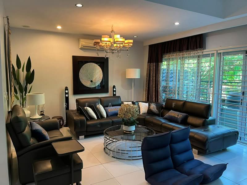 Superlink 3 Storey Terrace House Serissa Denai Alam untuk Untuk Dijual - RM 1,100,000, Mac 2026 - Living Room - PropertyGuru.com.my