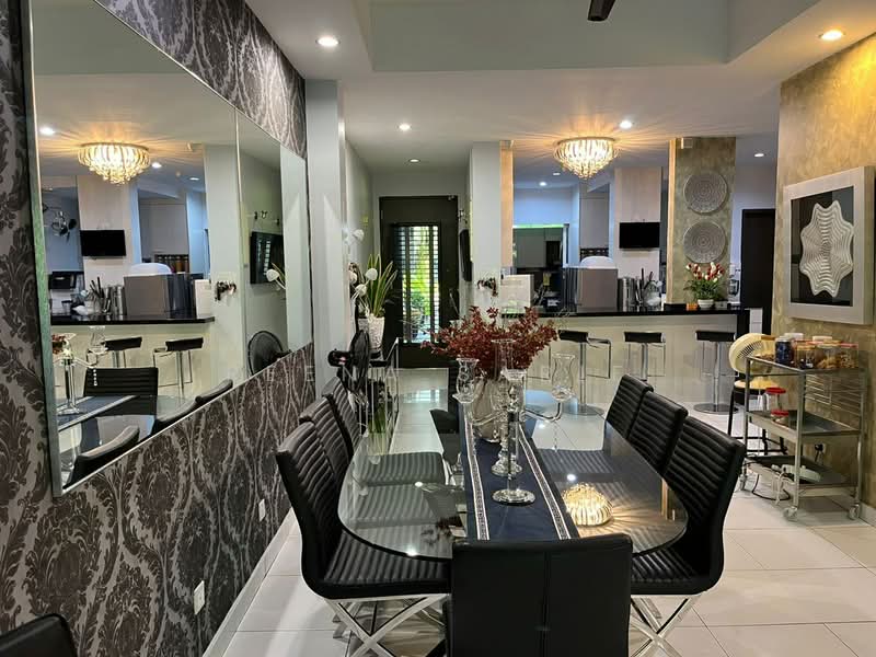 Superlink 3 Storey Terrace House Serissa Denai Alam untuk Untuk Dijual - RM 1,100,000, Mac 2026 - Interior - PropertyGuru.com.my