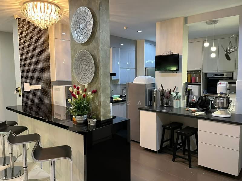 Superlink 3 Storey Terrace House Serissa Denai Alam untuk Untuk Dijual - RM 1,100,000, Mac 2026 - Kitchen - PropertyGuru.com.my