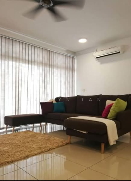 Austin Regency (Pangsapuri Austin Perdana) untuk Untuk Disewa - RM 2,900 /bulan, Mac 2026 - Living Room - PropertyGuru.com.my