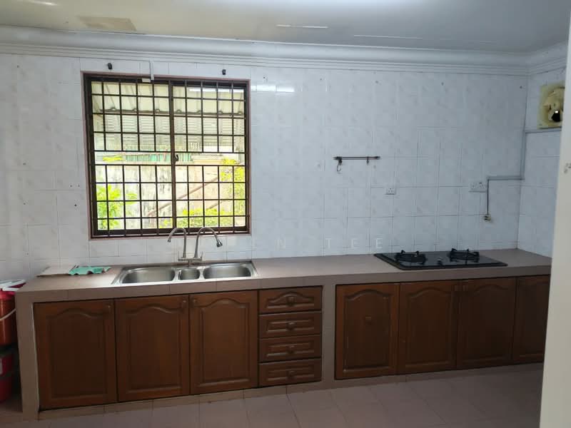 Taman Ungku Tun Aminah untuk Untuk Disewa - RM 2,000 /bulan, Mac 2026 - Kitchen - PropertyGuru.com.my