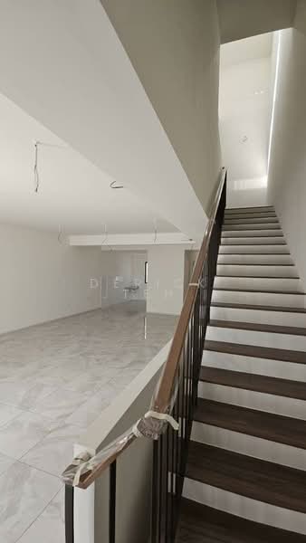 Terraced House for Sale in Taman Bukit Serdang (Seri Kembangan) - Derick Teh - Interior - PropertyGuru.com.my