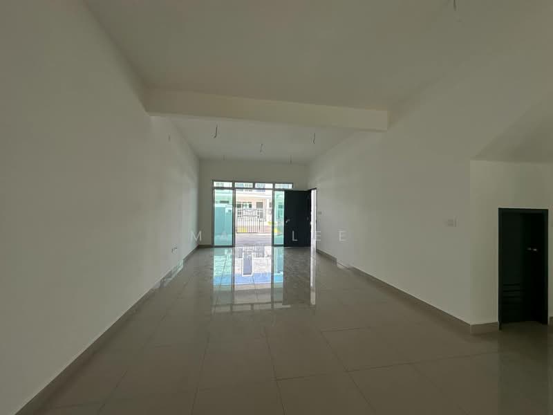 BANDAR DATO ONN , PERJIRANAN 8 (ARECA 1 & CANNA 1) FASA 2 untuk Untuk Dijual - RM 650,000, Mac 2026 - Living Room - PropertyGuru.com.my